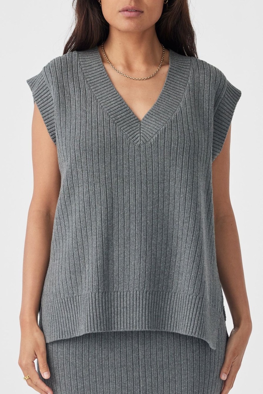 Arcaa Vera Vest-Dark Grey Marle