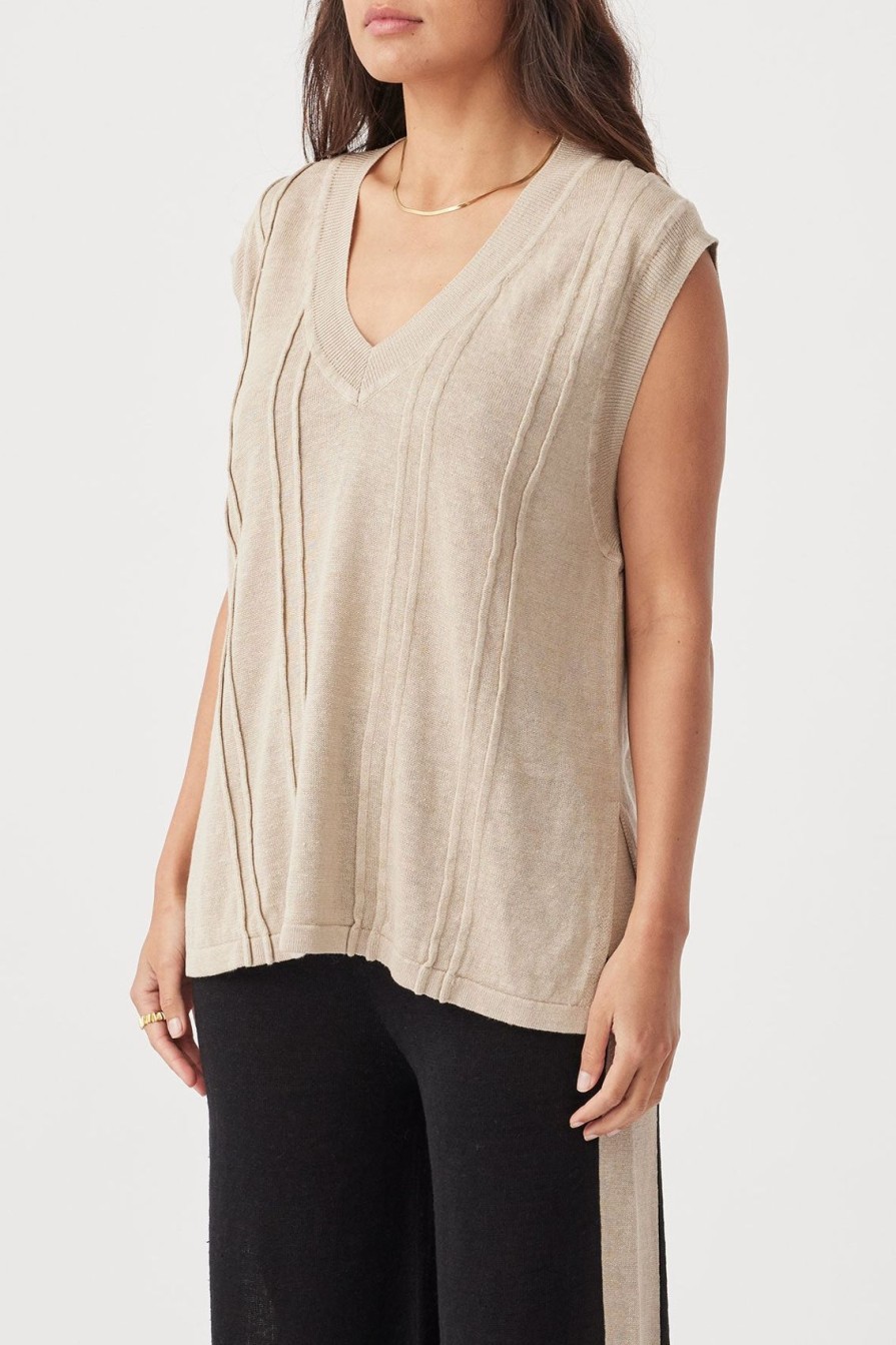 Arcaa Darcy Vest-Taupe